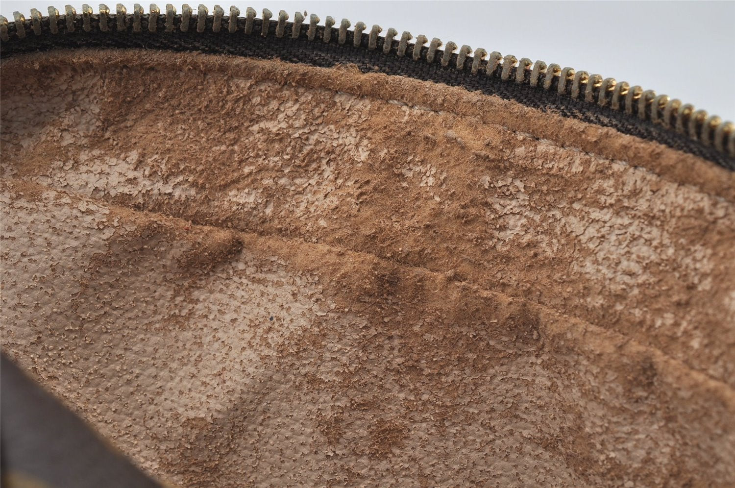 Auth Louis Vuitton Monogram Trousse Toilette 23 Clutch Bag M47524 LV Junk 5621J