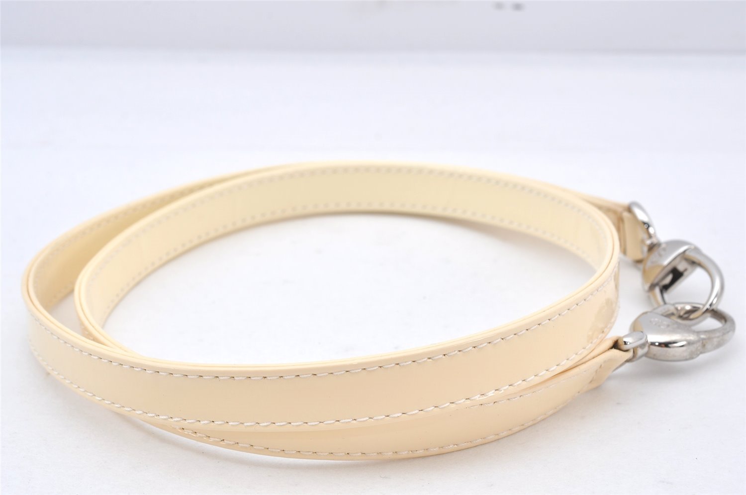 Authentic Christian Dior Enamel Shoulder Strap White 35.6