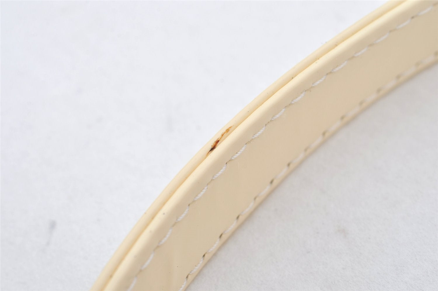 Authentic Christian Dior Enamel Shoulder Strap White 35.6