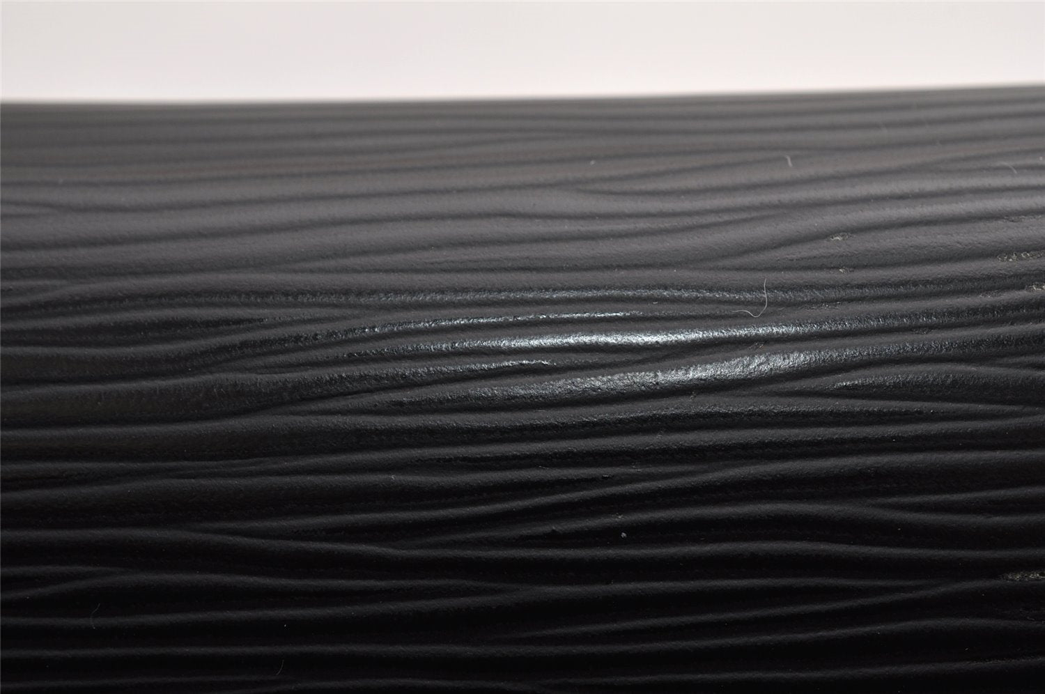 Authentic Louis Vuitton Epi Pochette Accessoires Pouch Black M52942 LV 5633I