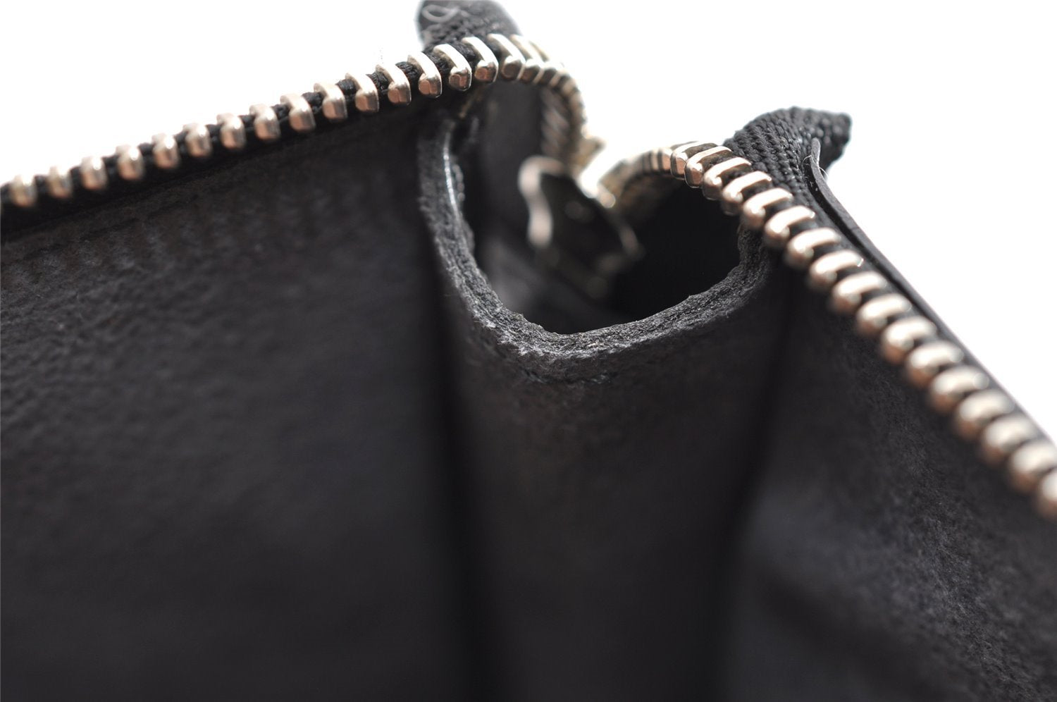 Authentic Louis Vuitton Epi Pochette Accessoires Pouch Black M52942 LV 5633I