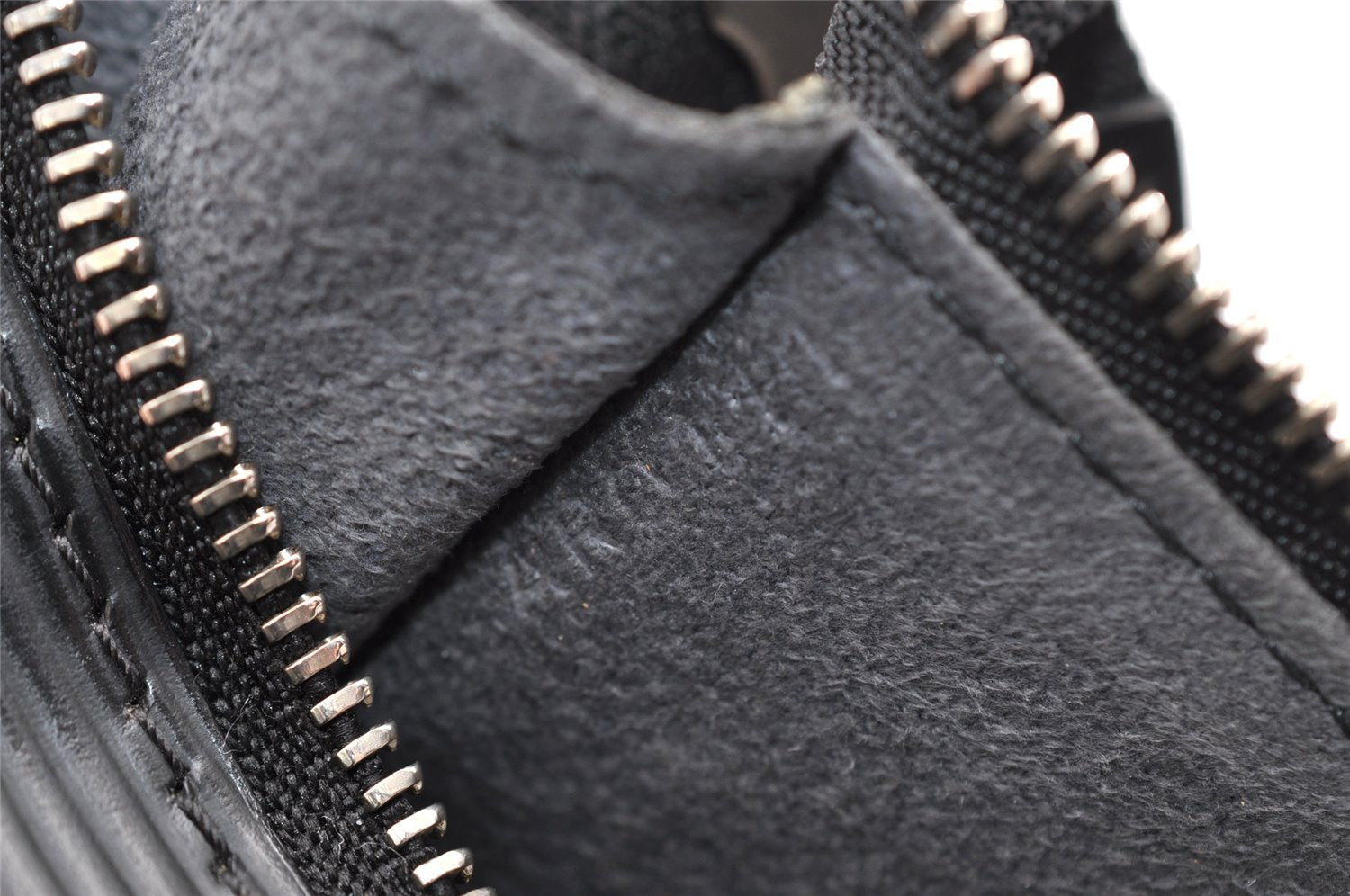 Authentic Louis Vuitton Epi Pochette Accessoires Pouch Black M52942 LV 5633I