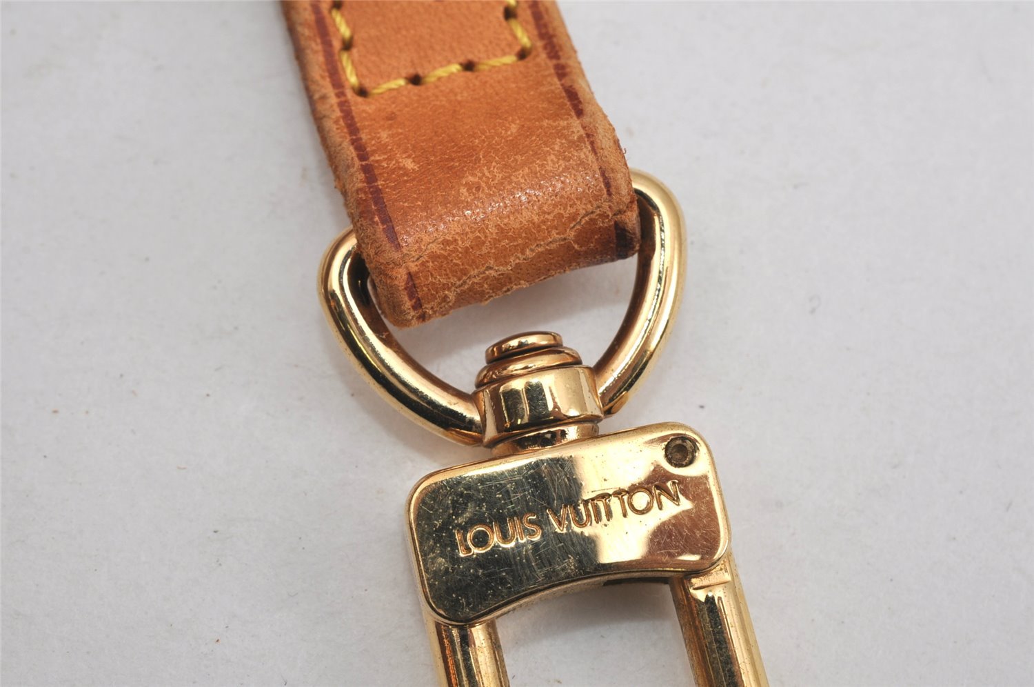 Authentic Louis Vuitton Leather Shoulder Strap Beige 39.4