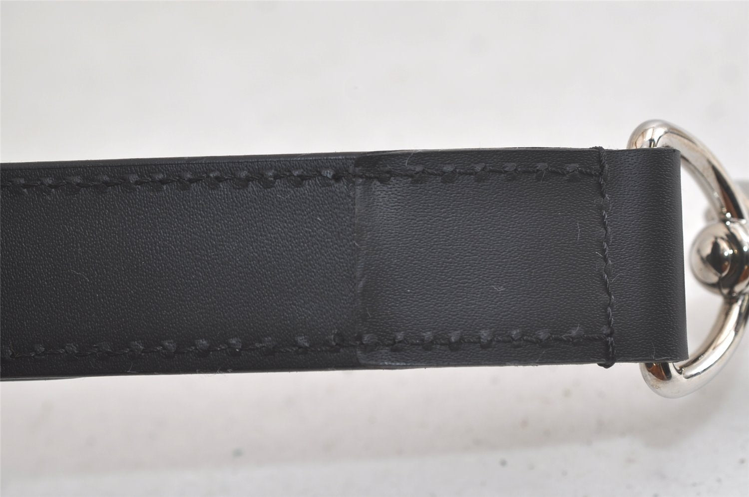 Authentic Louis Vuitton Leather Shoulder Strap Black 42.9-52.4