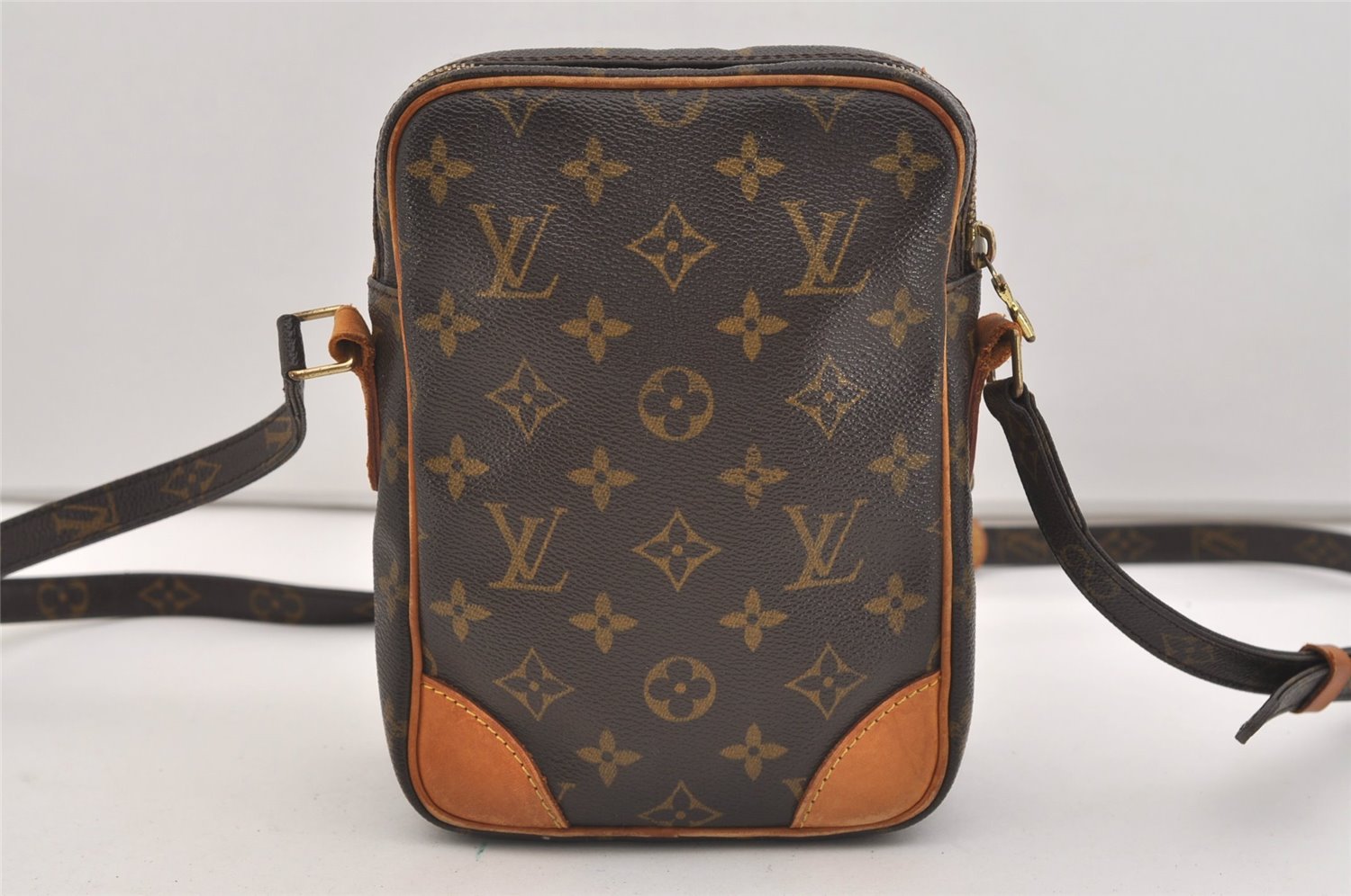 Authentic Louis Vuitton Monogram Amazone Shoulder Cross Body Bag M45236 LV 5642J