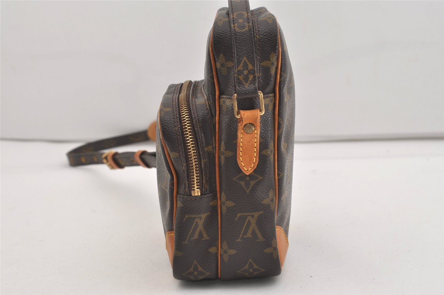 Authentic Louis Vuitton Monogram Amazone Shoulder Cross Body Bag M45236 LV 5642J