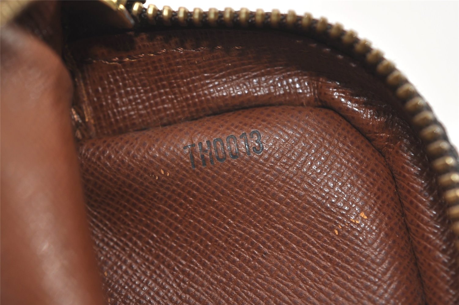 Authentic Louis Vuitton Monogram Amazone Shoulder Cross Body Bag M45236 LV 5642J