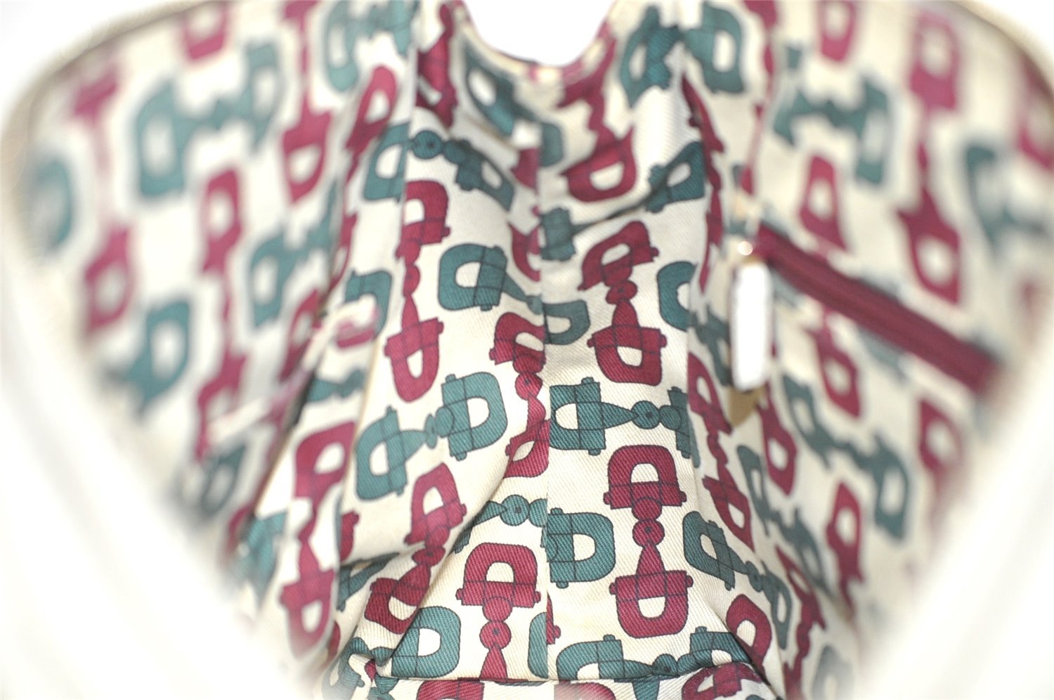 Authentic GUCCI Guccissima Princy Tote Bag GG Leather 177052 White 5651I