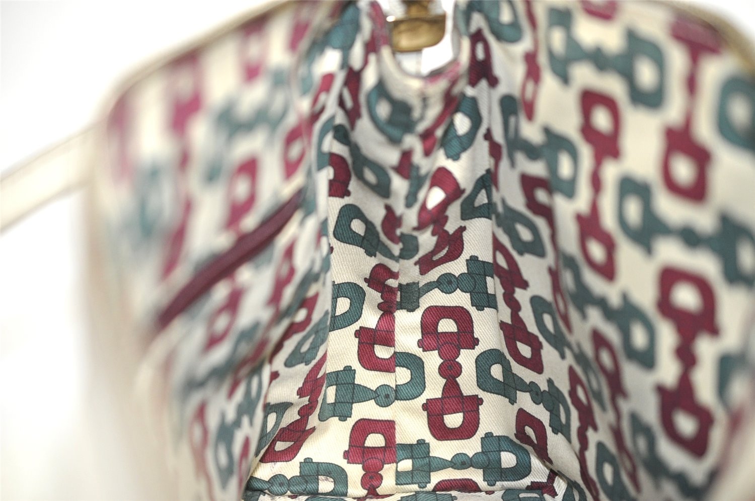 Authentic GUCCI Guccissima Princy Tote Bag GG Leather 177052 White 5651I