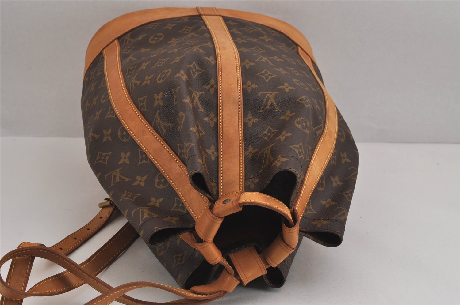 Authentic Louis Vuitton Monogram Randonnee GM Shoulder Bag M42244 LV 5652J