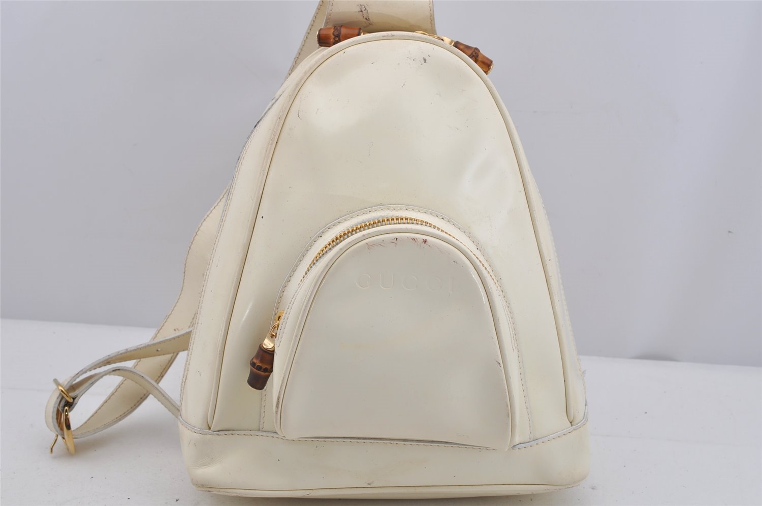 Authentic GUCCI Bamboo Shoulder Cross Body Bag Purse Enamel White Junk 5654J