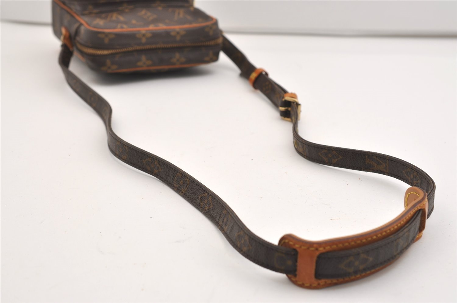 Authentic Louis Vuitton Monogram Amazone Shoulder Cross Body Bag M45236 LV 5655J