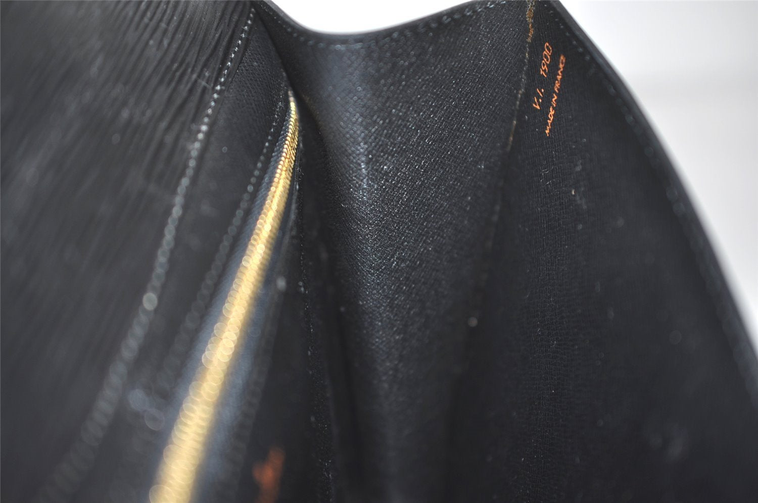 Authentic Louis Vuitton Epi Montaigne 27 Clutch Hand Bag Black M52652 LV 5656I