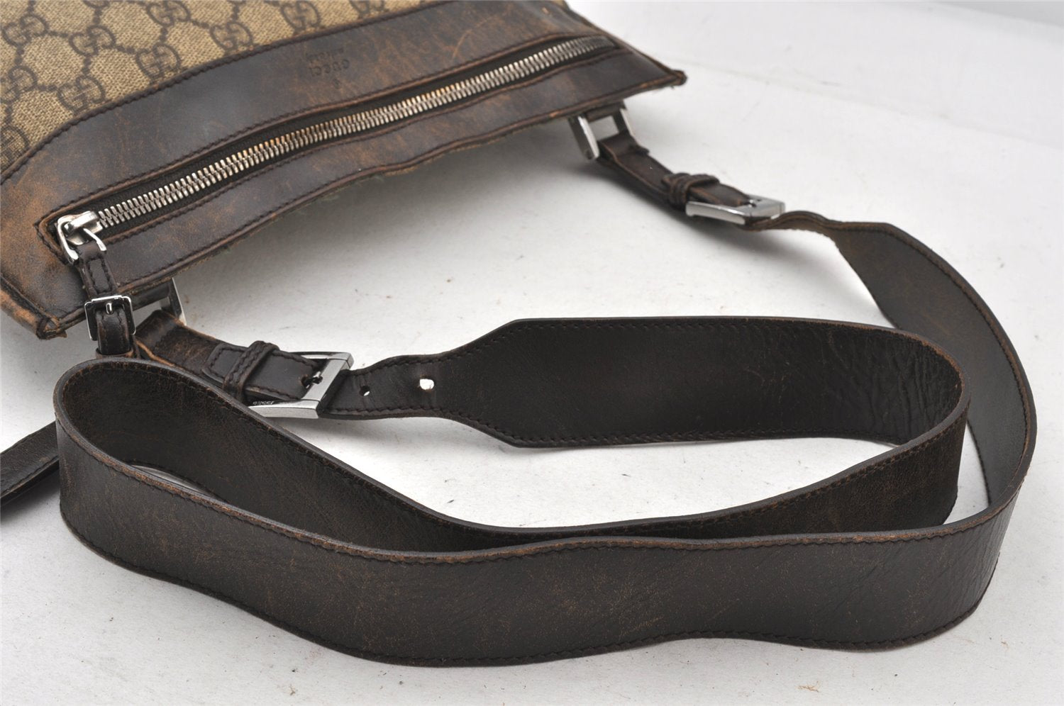 Authentic GUCCI Vintage Shoulder Cross Body Bag GG PVC Leather 92560 Brown 5656K