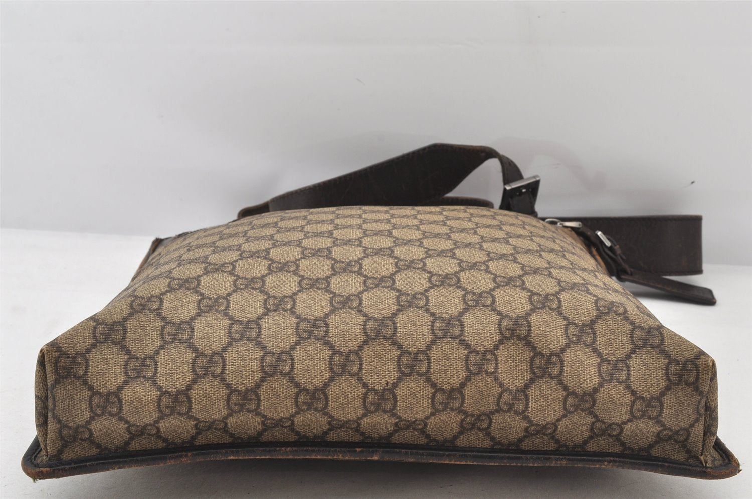 Authentic GUCCI Vintage Shoulder Cross Body Bag GG PVC Leather 92560 Brown 5656K
