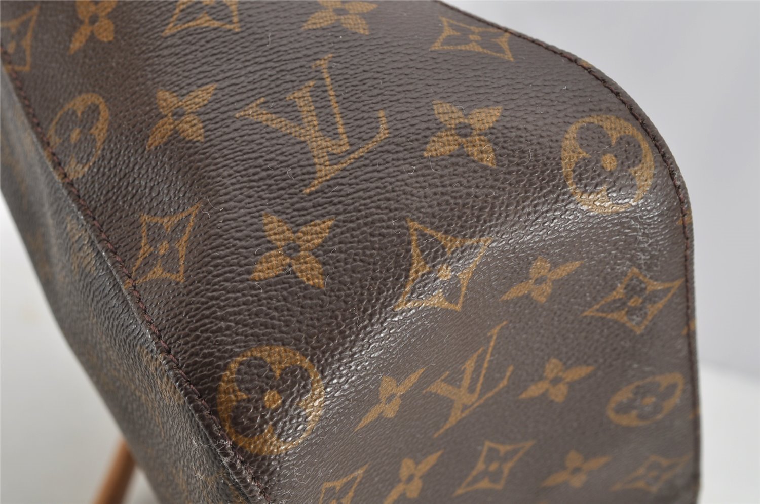 Authentic Louis Vuitton Monogram Looping GM Shoulder Bag M51145 LV 5657I