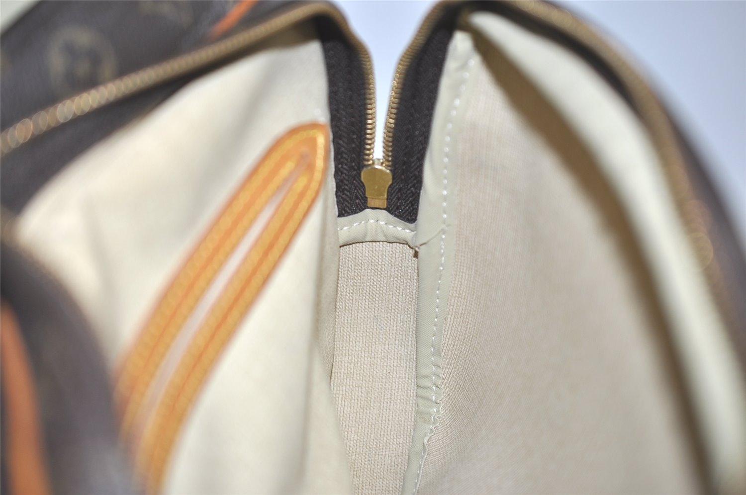 Authentic Louis Vuitton Monogram Reporter PM Shoulder Cross Bag M45254 LV 5660I