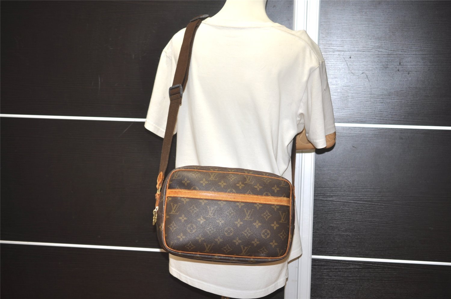Authentic Louis Vuitton Monogram Reporter PM Shoulder Cross Bag M45254 LV 5660I
