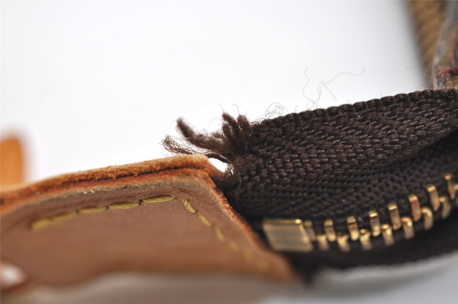 Authentic Louis Vuitton Monogram Pochette Accessoires Pouch M51980 LV 5674I