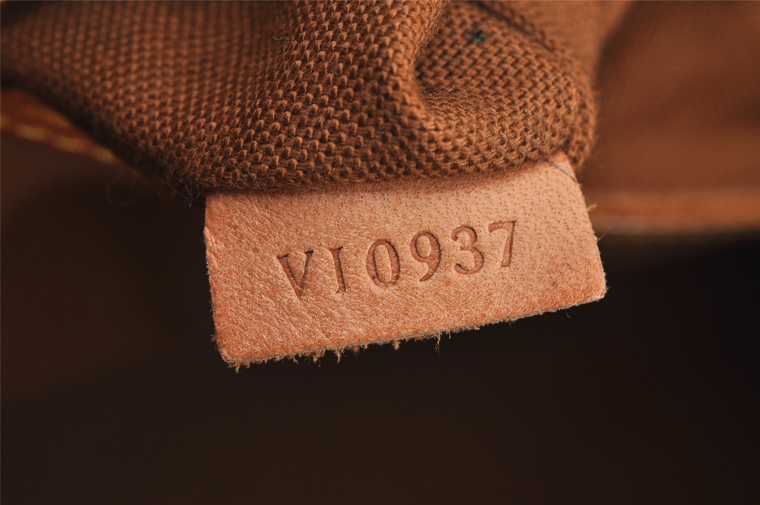 Authentic Louis Vuitton Monogram Alma Hand Bag Purse M51130 LV 5676I