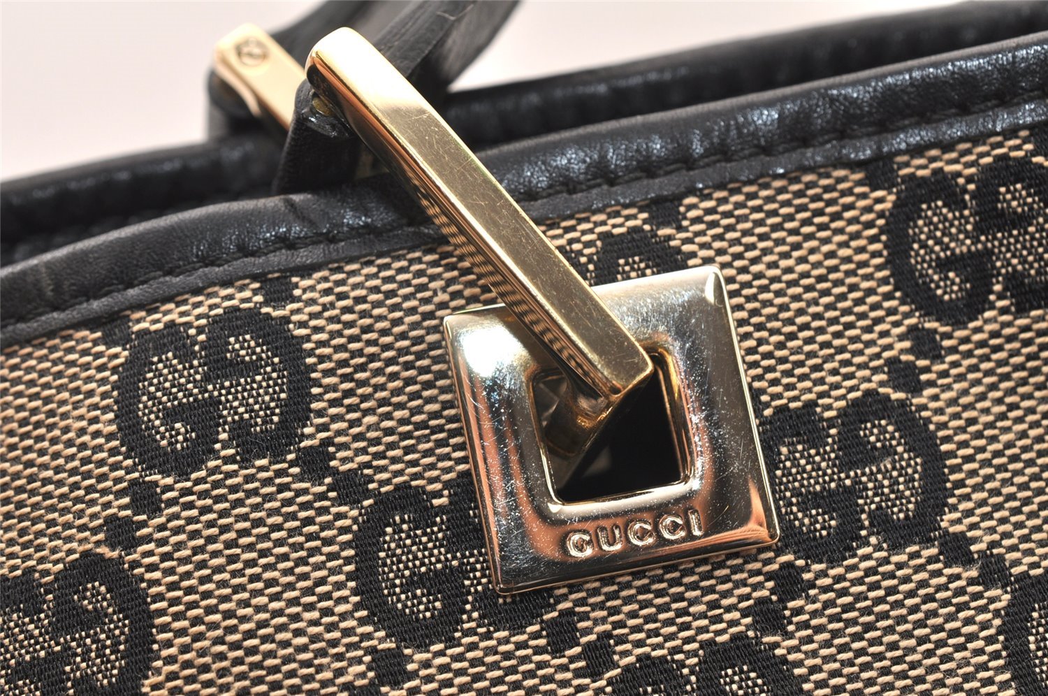 Authentic GUCCI Vintage Shoulder Tote Bag Purse GG Canvas Leather Black 5681K