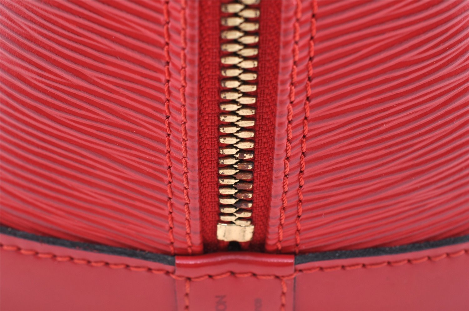 Authentic Louis Vuitton Epi Alma PM Hand Bag Red M52147 LV 5682I
