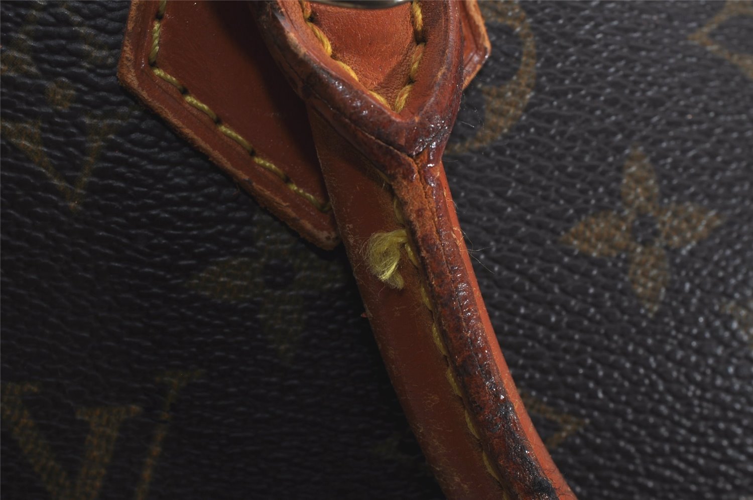 Authentic Louis Vuitton Monogram Alma Hand Bag Purse M51130 LV 5684J