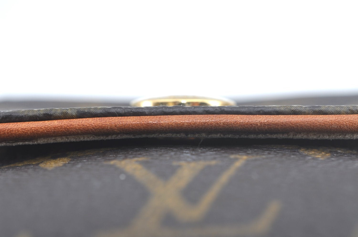 Auth Louis Vuitton Monogram Pochette Cancun Shoulder Pouch M60018 LV Junk 5689I