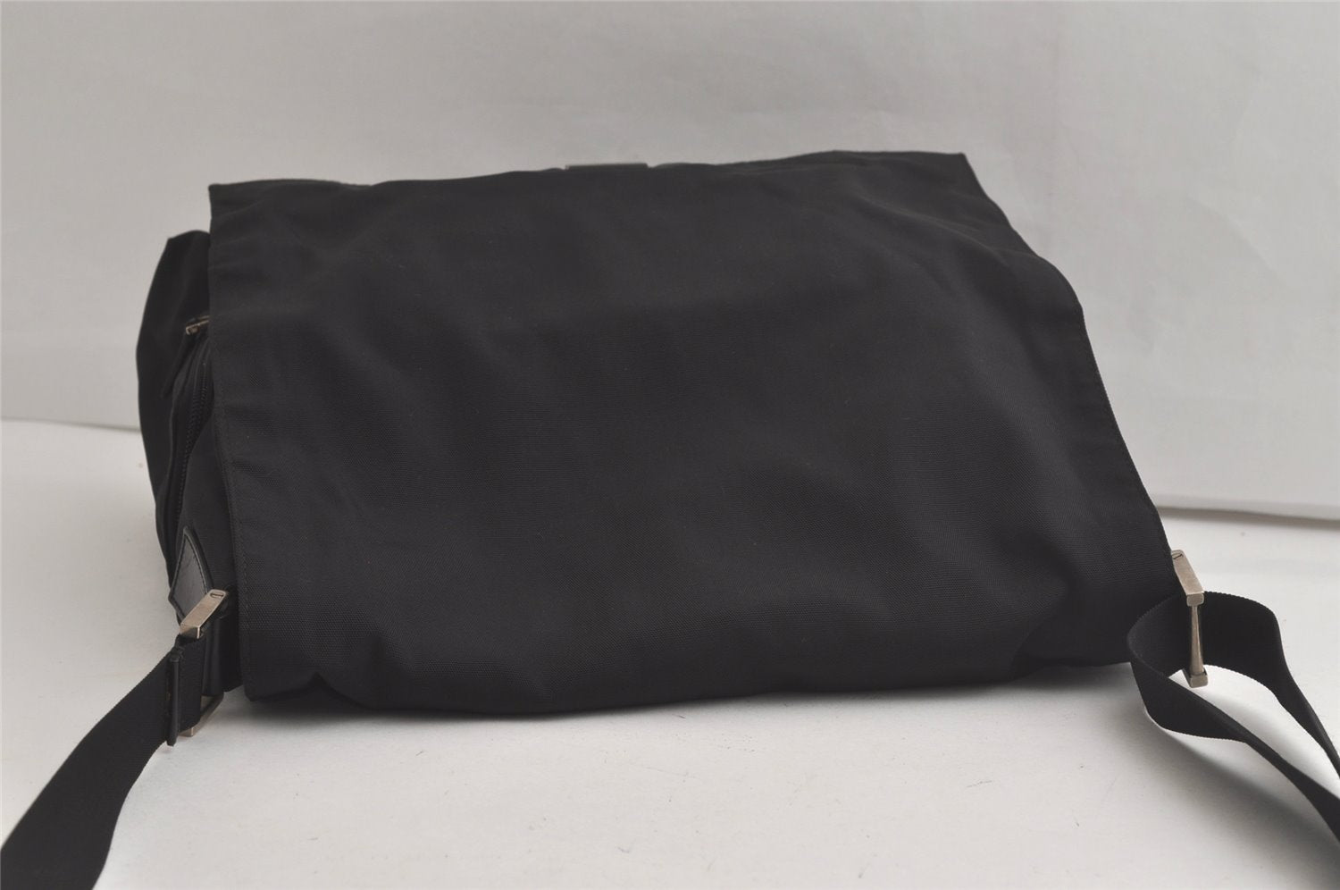 Authentic GUCCI Shoulder Cross Body Bag Purse Nylon Leather 0190340 Black 5691K