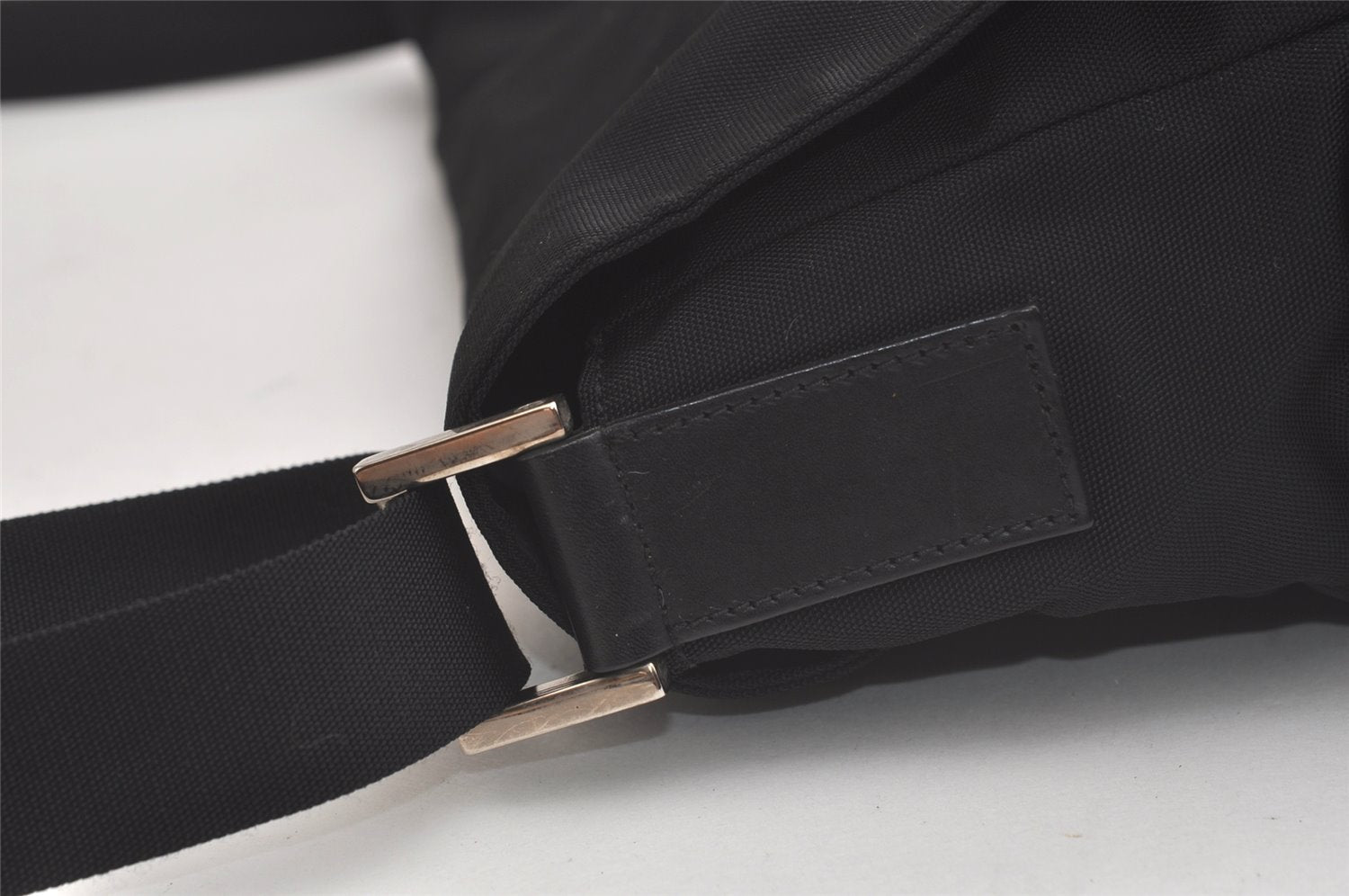Authentic GUCCI Shoulder Cross Body Bag Purse Nylon Leather 0190340 Black 5691K