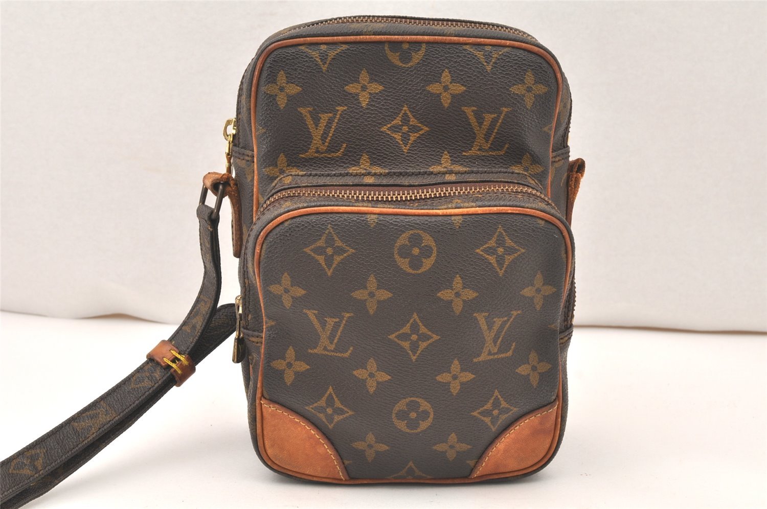 Authentic Louis Vuitton Monogram Amazone Shoulder Cross Bag M45236 LV Junk 5694K