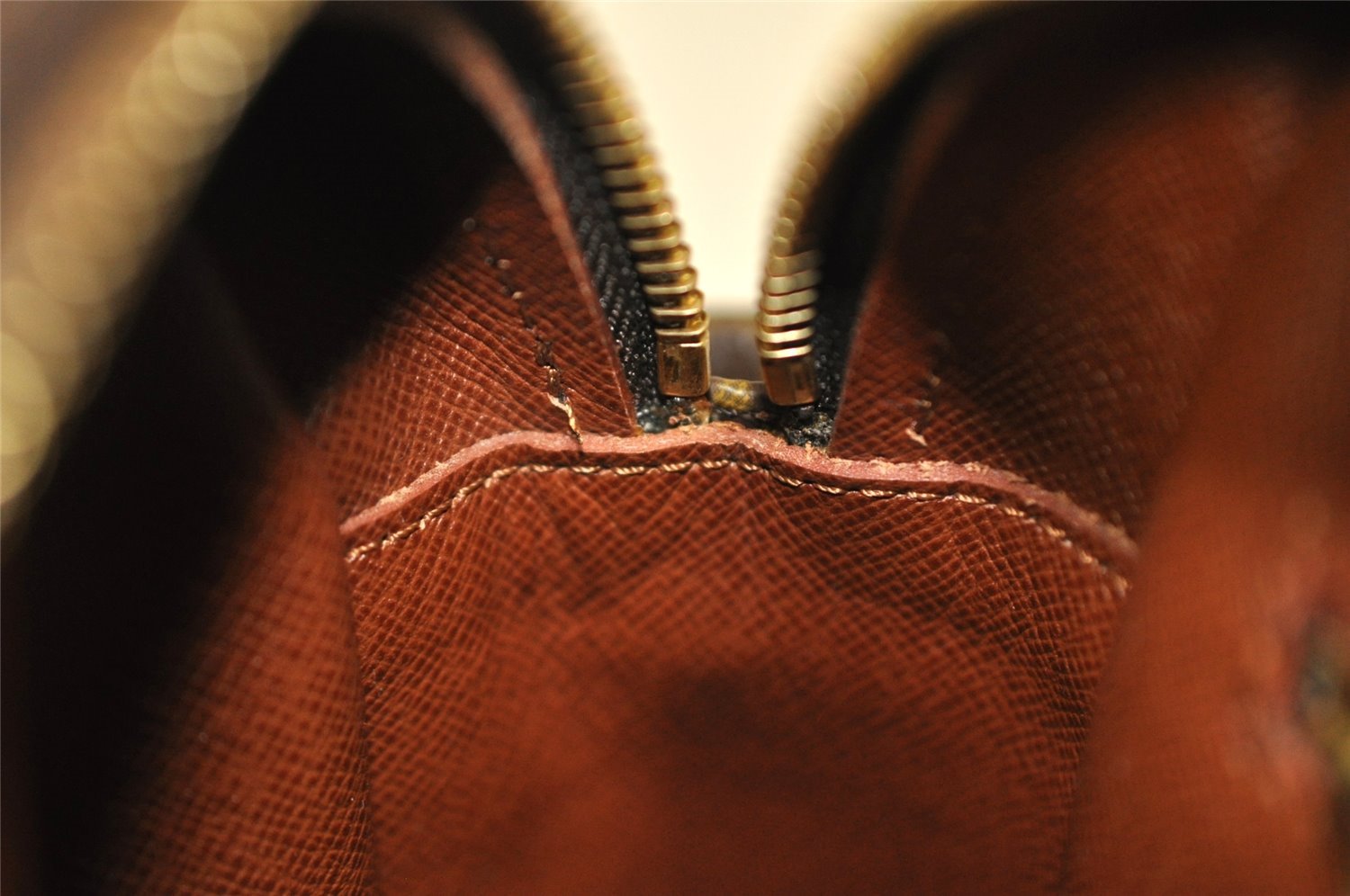 Authentic Louis Vuitton Monogram Nile Shoulder Cross Body Bag M45244 LV 5695I