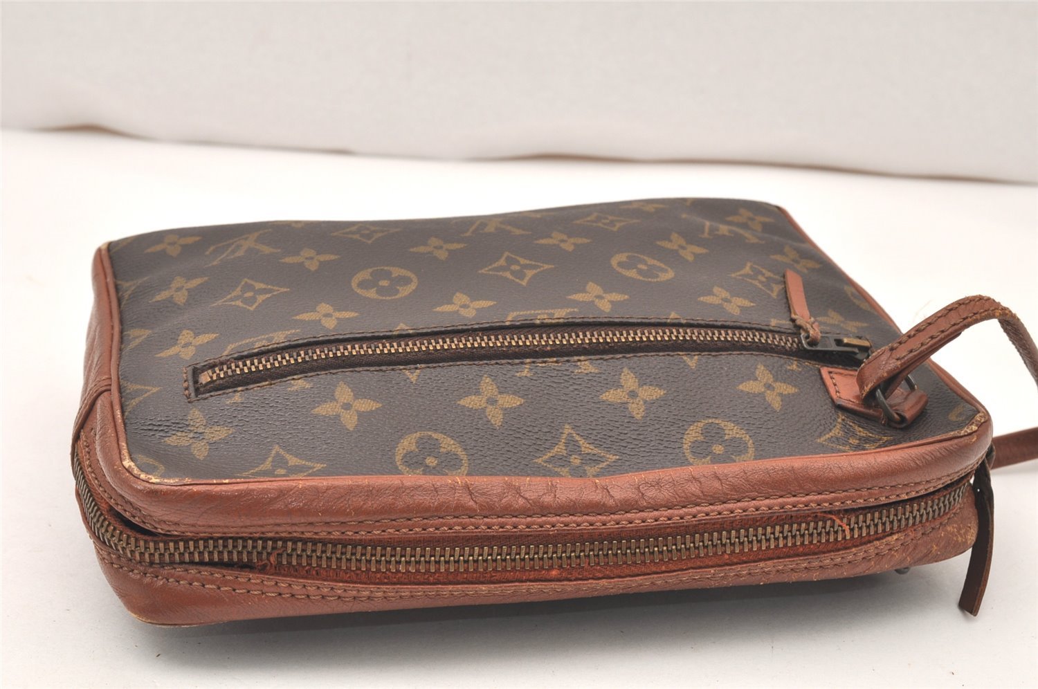 Authentic Louis Vuitton Monogram Pochette Sport Clutch Hand Bag Old Model 5696K