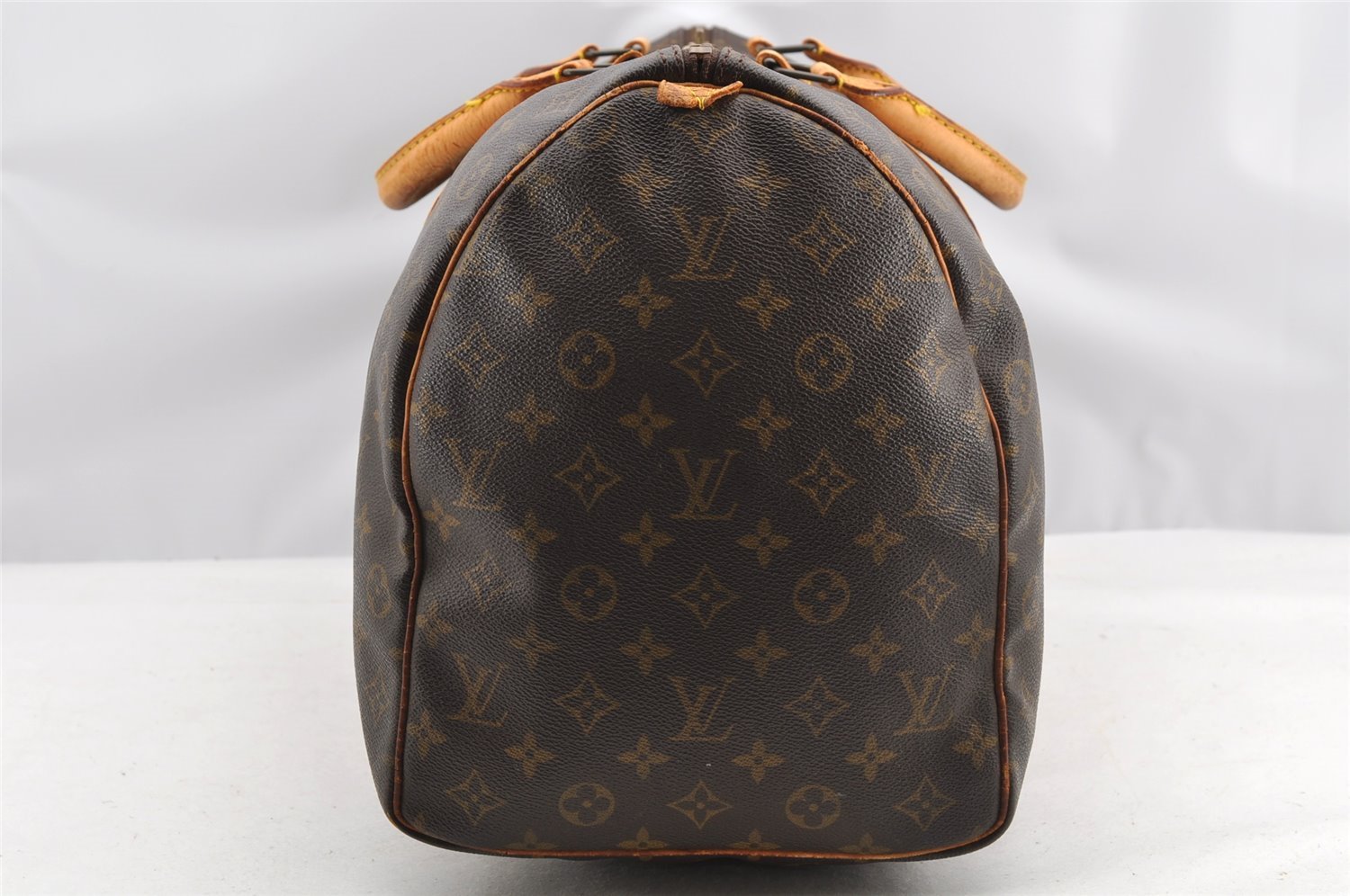 Authentic Louis Vuitton Monogram Keepall 50 Travel Boston Bag M41426 LV 5697I