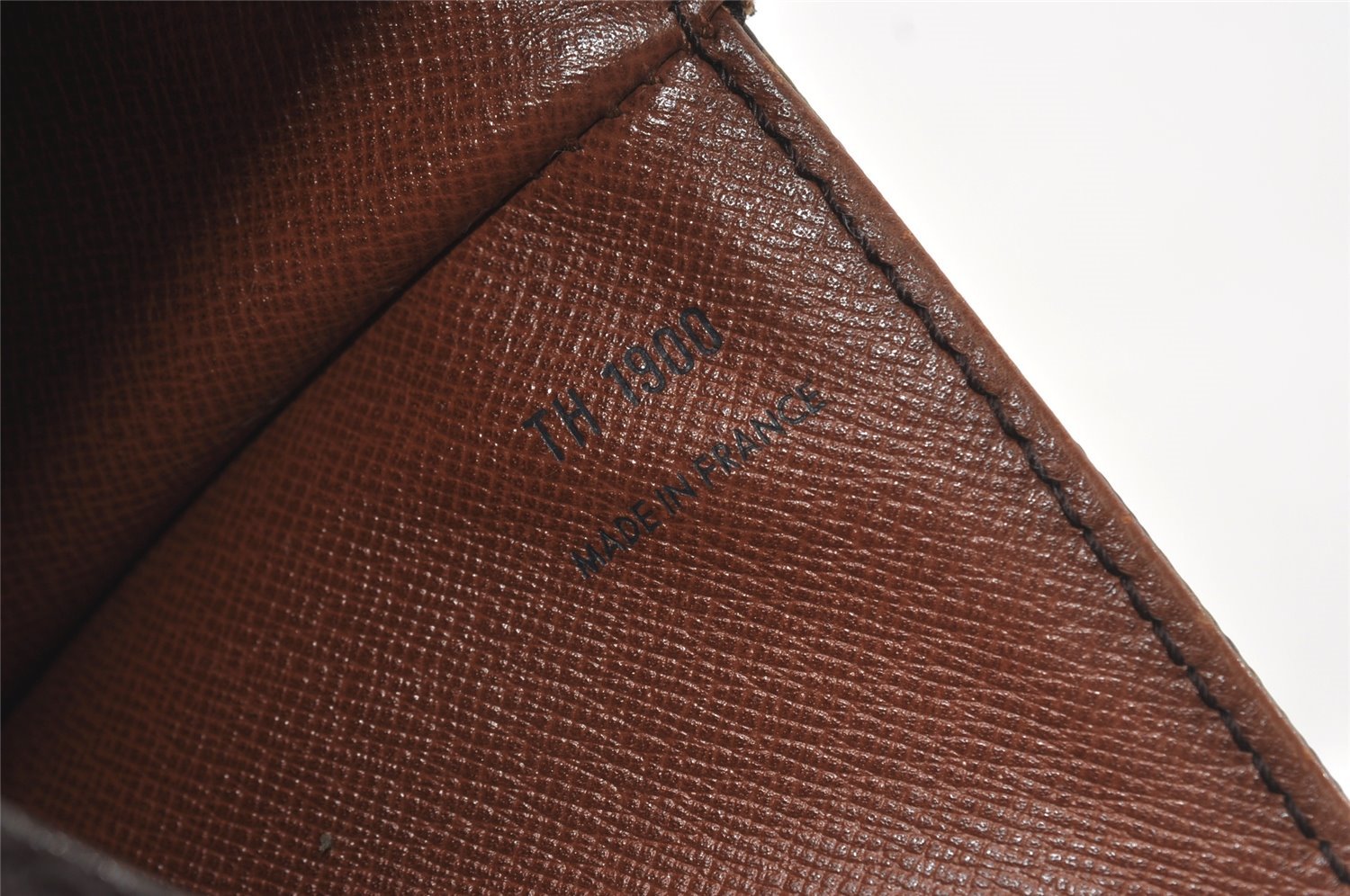 Authentic Louis Vuitton Monogram Saint Cloud GM M51242 Shoulder Cross Bag 5705I