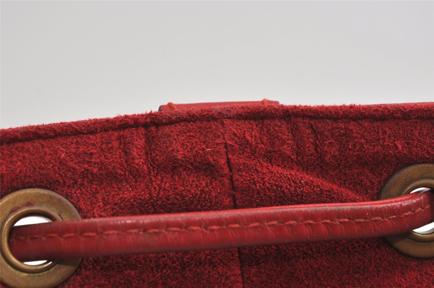 Authentic Louis Vuitton Epi Petit Noe Shoulder Drawstring Bag M44107 Red 5709I