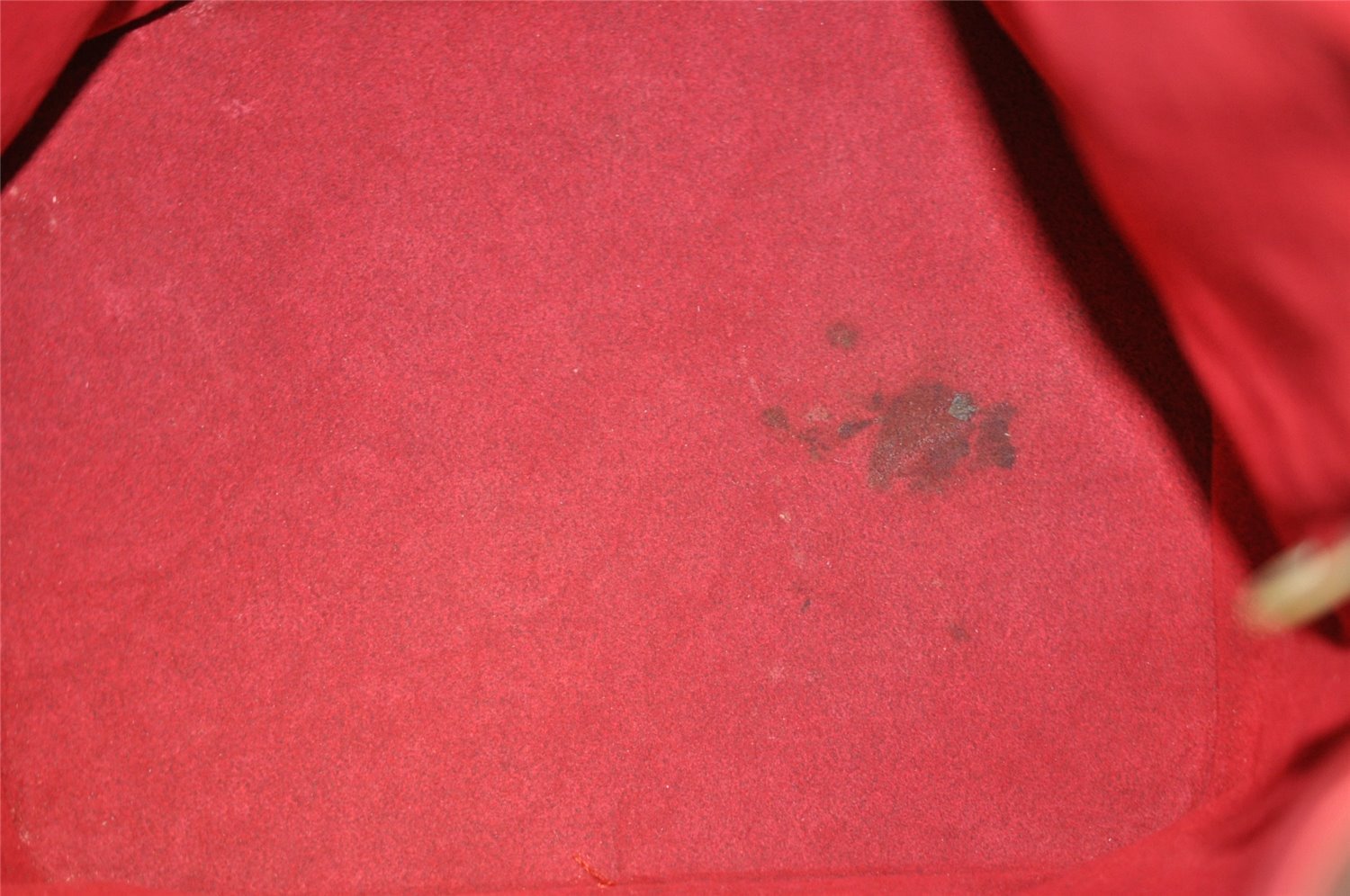 Authentic Louis Vuitton Epi Petit Noe Shoulder Drawstring Bag M44107 Red 5709I