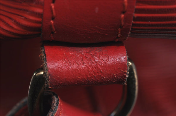 Authentic Louis Vuitton Epi Petit Noe Shoulder Drawstring Bag M44107 Red 5709I