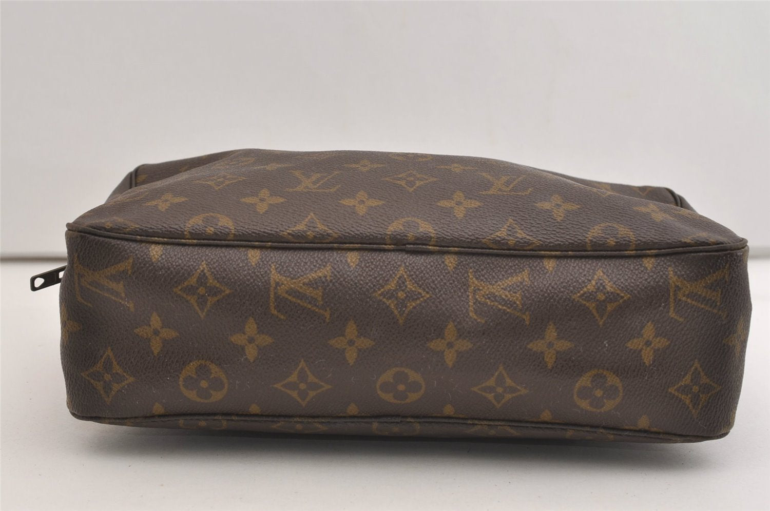 Auth Louis Vuitton Monogram Trousse Toilette 28 Clutch Hand Bag Old Model 5711J