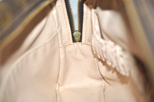 Auth Louis Vuitton Monogram Trousse Toilette 28 Clutch Hand Bag Old Model 5711J