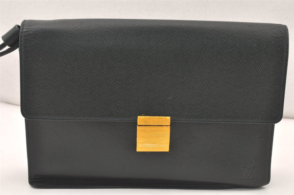 Authentic Louis Vuitton Taiga Selenga Clutch Hand Bag Green M30784 LV 5712K