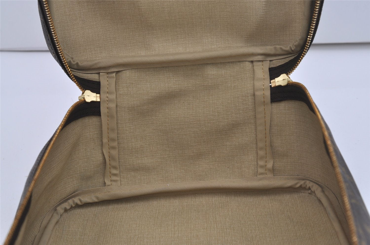 Authentic Louis Vuitton Monogram Excursion Hand Bag M41450 LV 5713I