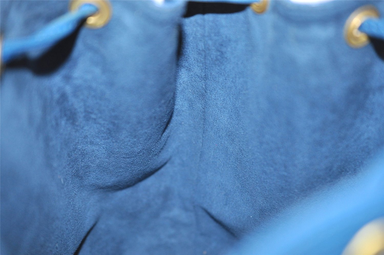 Authentic Louis Vuitton Epi Petit Noe Shoulder Drawstring Bag M44105 Blue 5722I