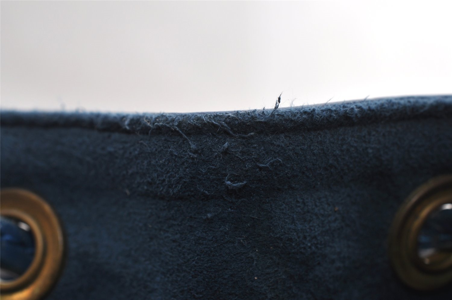 Authentic Louis Vuitton Epi Petit Noe Shoulder Drawstring Bag M44105 Blue 5722I