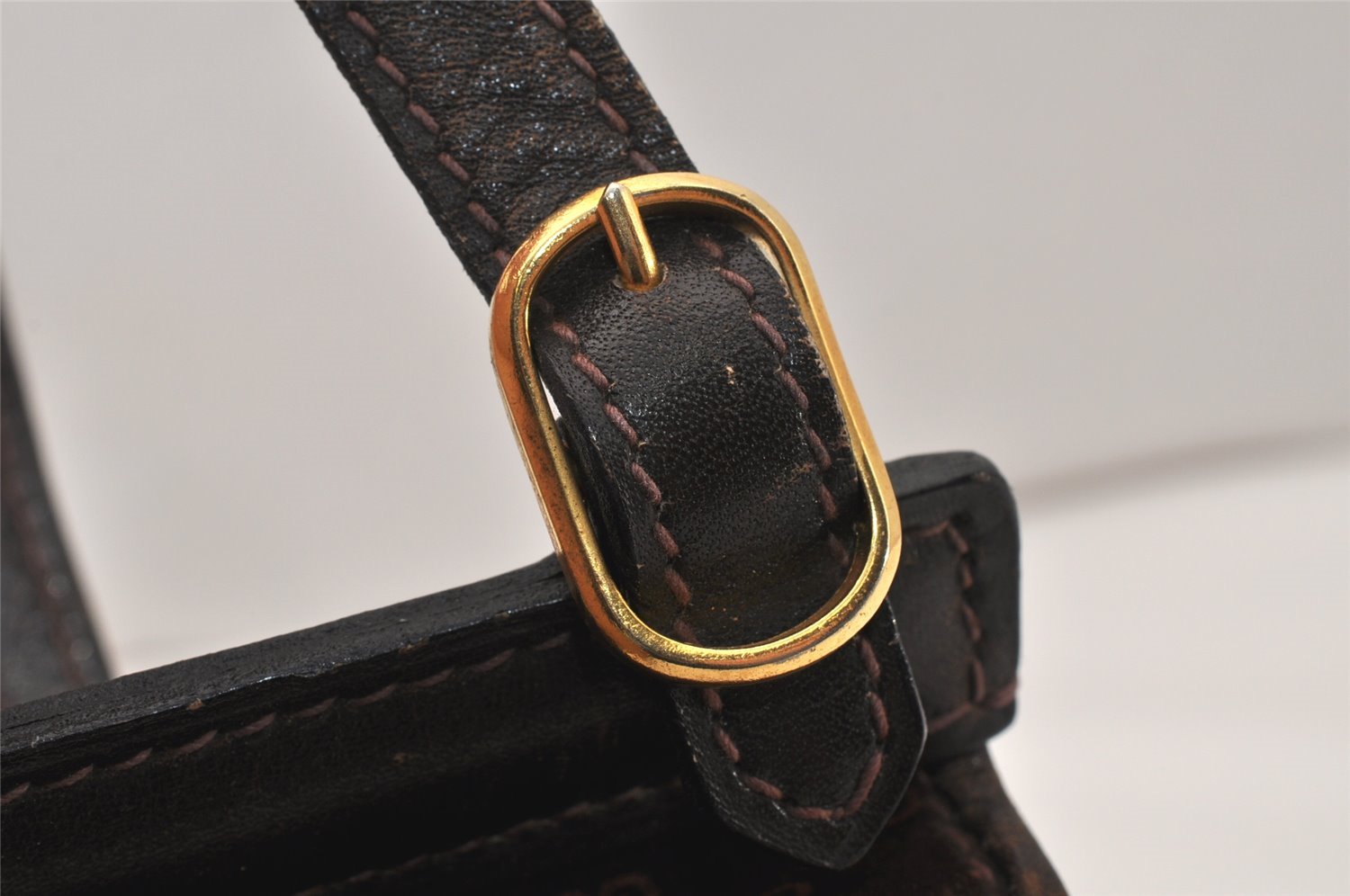 Authentic GUCCI Micro GG Suede Leather Shoulder Cross Bag Purse Brown Junk 5723K