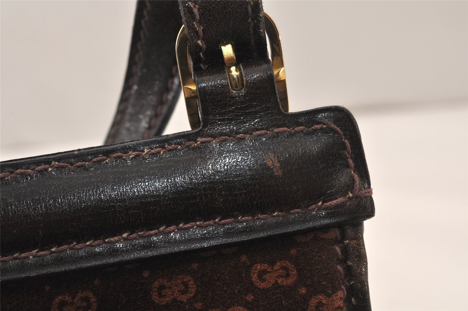 Authentic GUCCI Micro GG Suede Leather Shoulder Cross Bag Purse Brown Junk 5723K