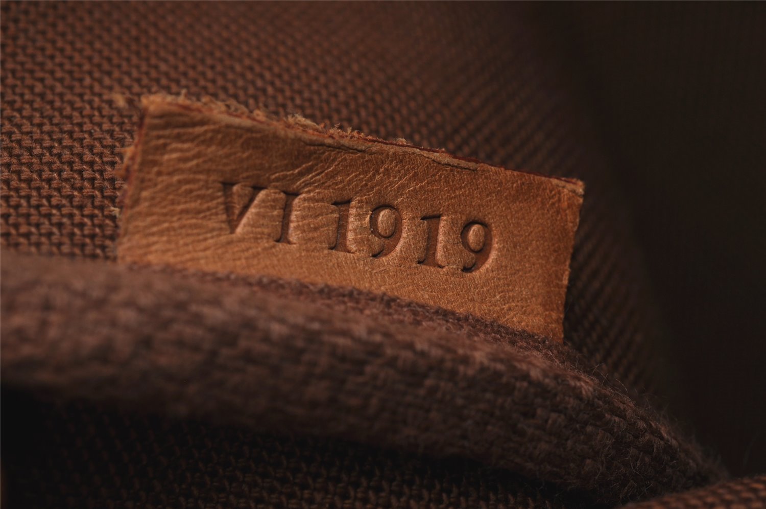 Authentic Louis Vuitton Monogram Pochette Accessoires Pouch M51980 LV 5726I