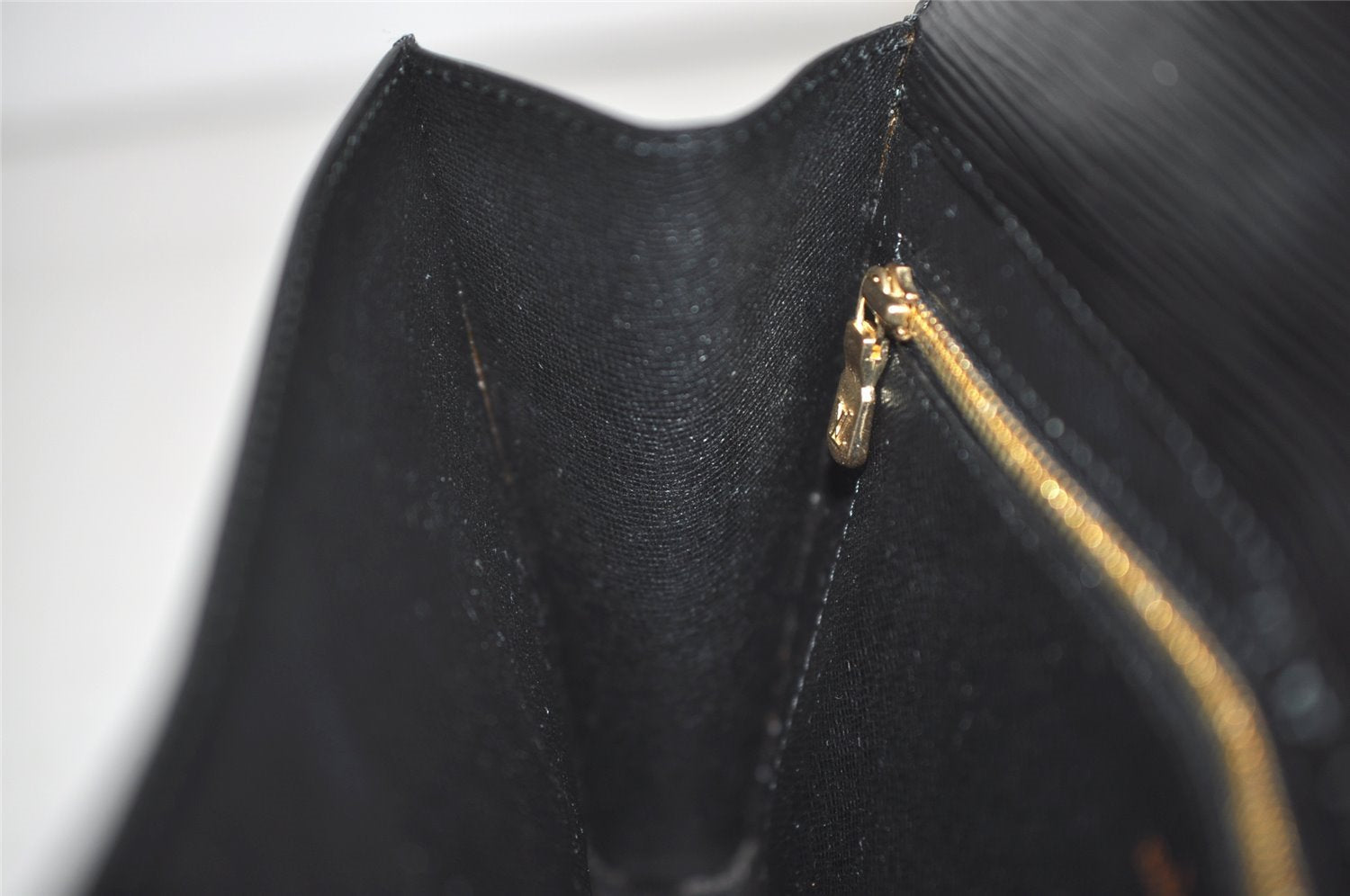 Authentic Louis Vuitton Epi Arts Deco Clutch Hand Bag Black M52632 LV 5727I