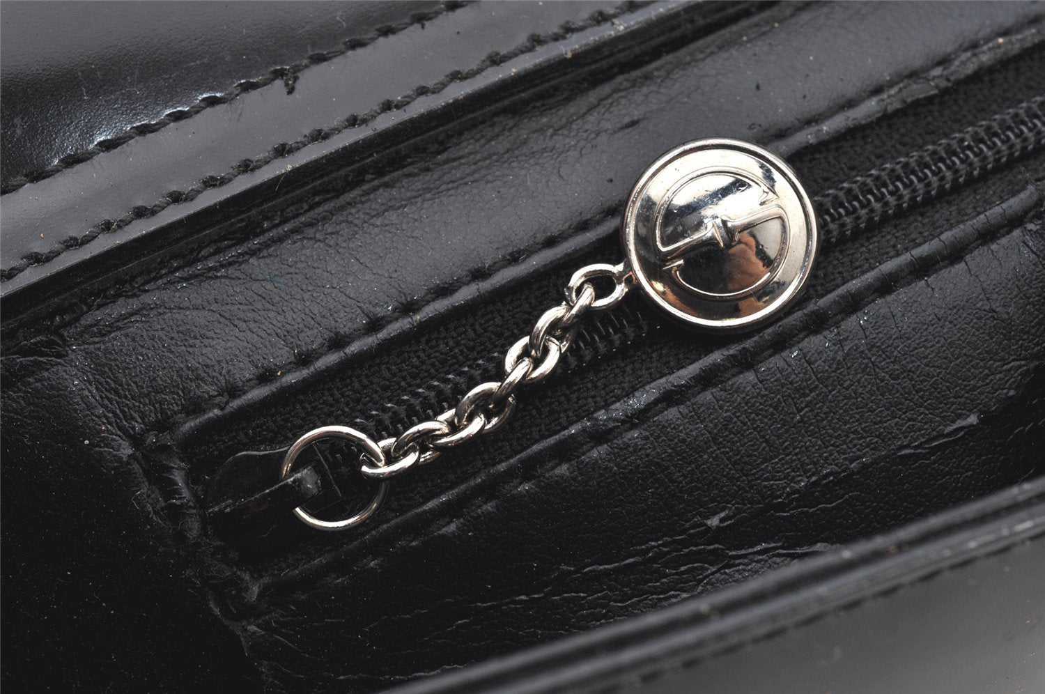Authentic GUCCI Vintage Shoulder Hand Bag Purse Enamel Black 5731K