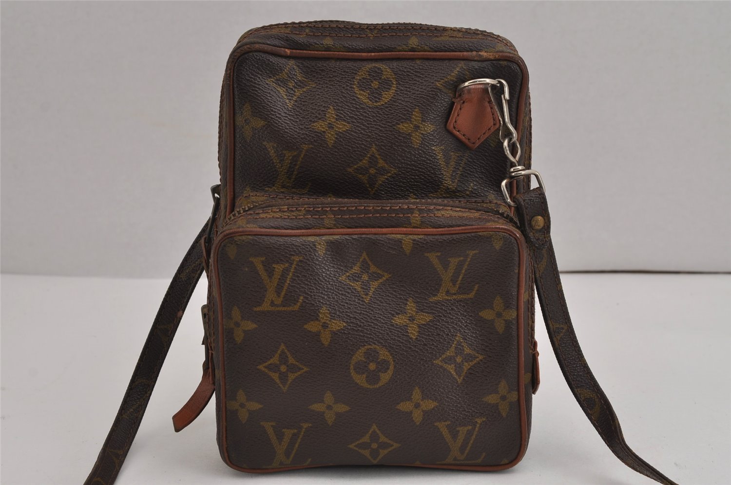 Authentic Louis Vuitton Monogram Amazone Shoulder Cross Body Bag Old Model 5734J